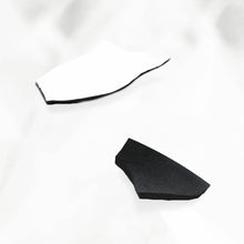 画像をギャラリービューアに読み込む, superfuture Brooch Piece of peace / white, black