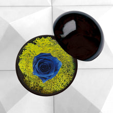 画像をギャラリービューアに読み込む, Flower of Love - globe "blue rose & green moss"