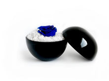 画像をギャラリービューアに読み込む, Flower of Love - globe "blue rose & white moss"