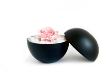 画像をギャラリービューアに読み込む, Flower of Love - globe "baby pink rose & white moss"