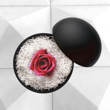 画像をギャラリービューアに読み込む, Flower of Love - globe "hot pink rose & white moss"