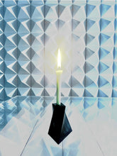 画像をギャラリービューアに読み込む, Candle stand : Rising from Zero
